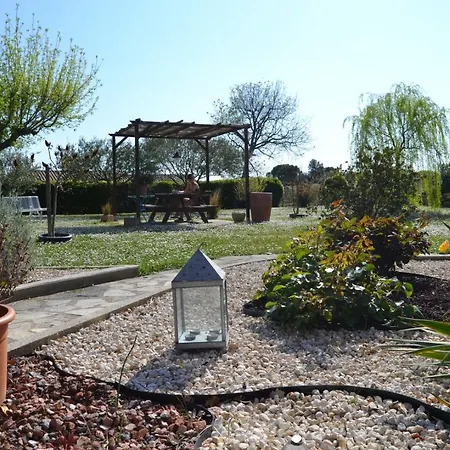 Village De Les Olivettes * Saint-Dezery